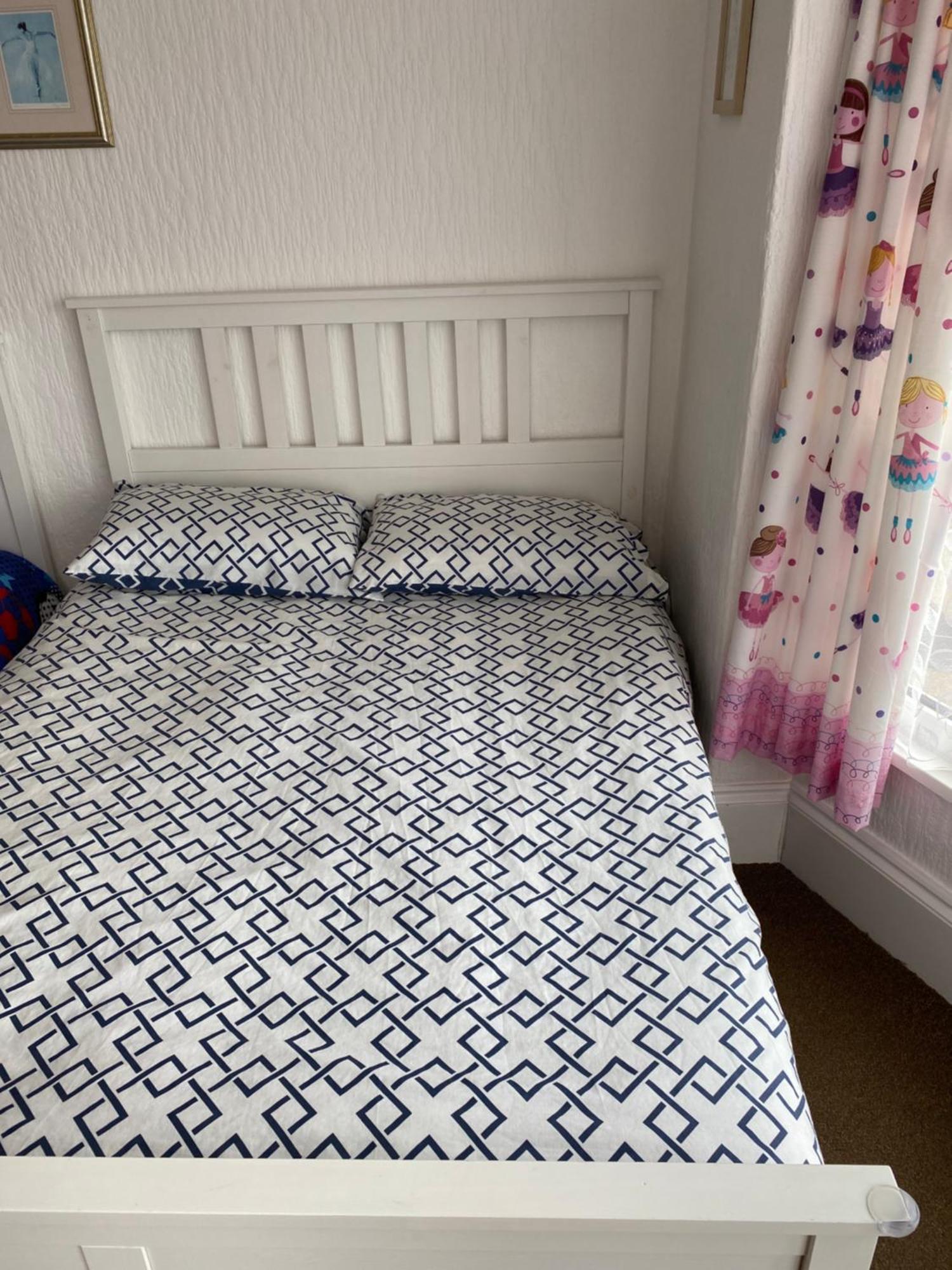 Barbie House ,Opposite The Beach & Paignton Pier , 2 Bedroom Apartment With Private Car Space & Garden , Free Access Next Door To The Stunning Ballet & Make Up School & A Beautiful Ladys Beauty Salon (Adults Only) 외부 사진